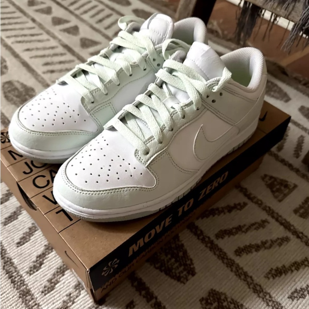 Size 8.5 - Nike Dunk Next Nature Low White Mint W